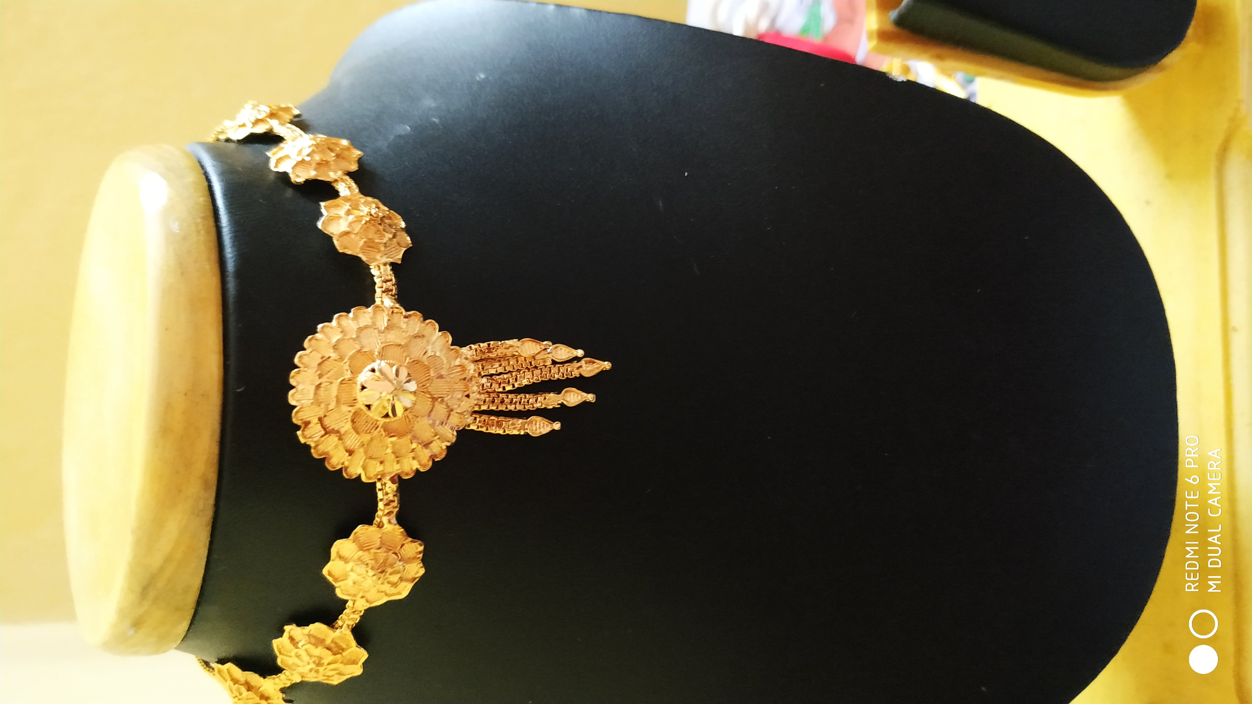 Fancy Gold Plated Floral Designing Chik